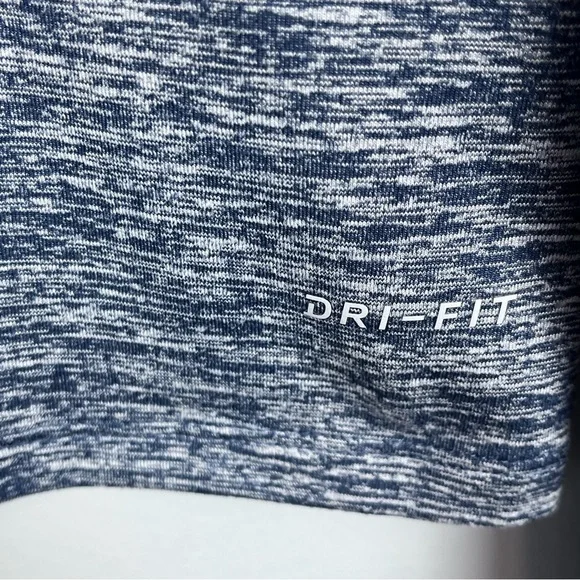 Nike Running Women's Dri-Fit Element 1/4 Zip Heathered Blue Hoodie Size S - Picture 5 of 16